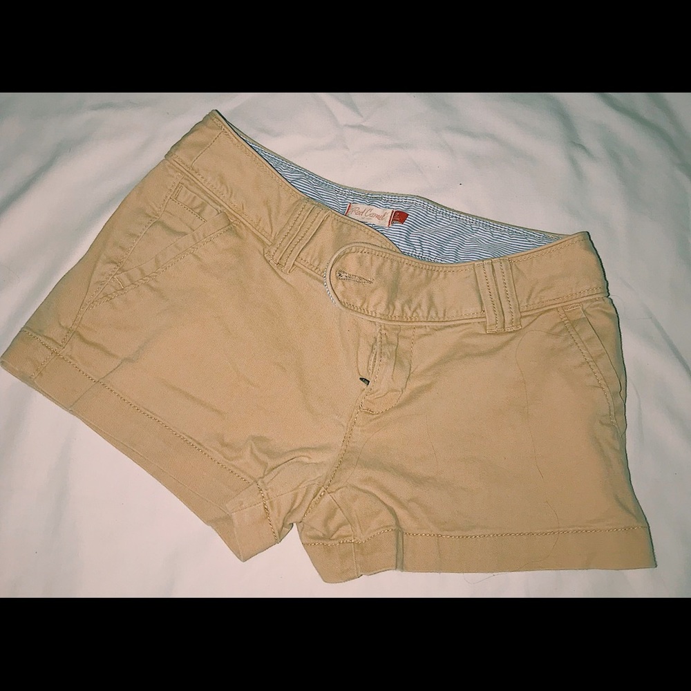 Tan shorts🍂